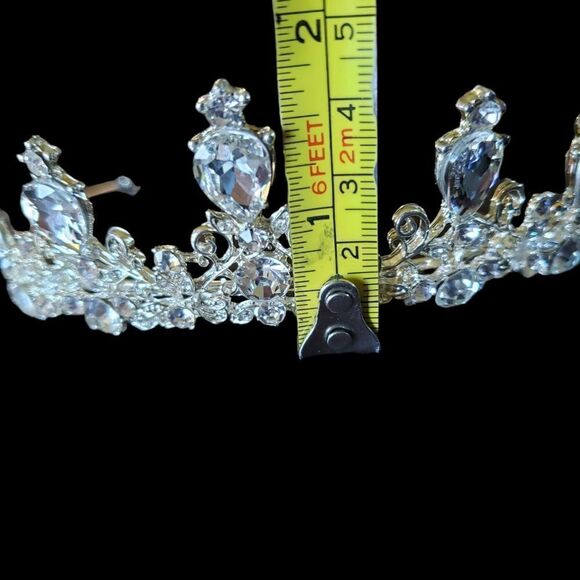 Wedding tiera silver tone and rhinestones. - Picture 3 of 3